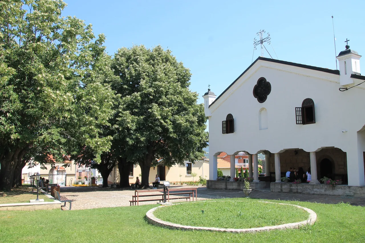 Porta gradske crkve