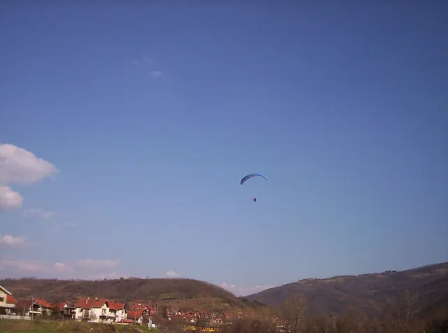 Paraglajder iznad Vlasotinca
